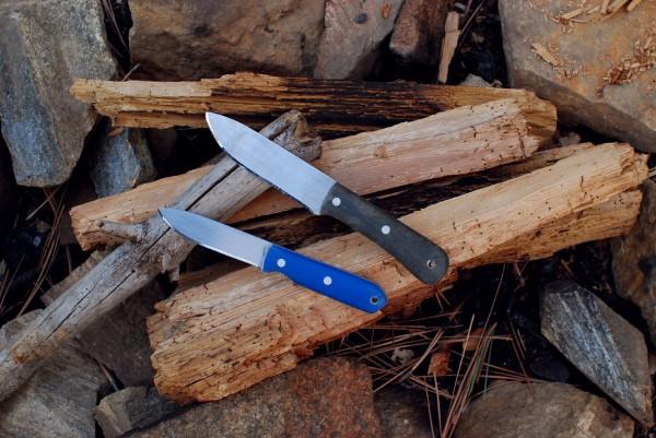 top one is a breeden c.u.b., 4.75in blade, 4.5in handle with green micarta scales.
bottom one is for my girlfriend. it is a breeden kat, 4in blade, 4in handle with blue g-10 scales.